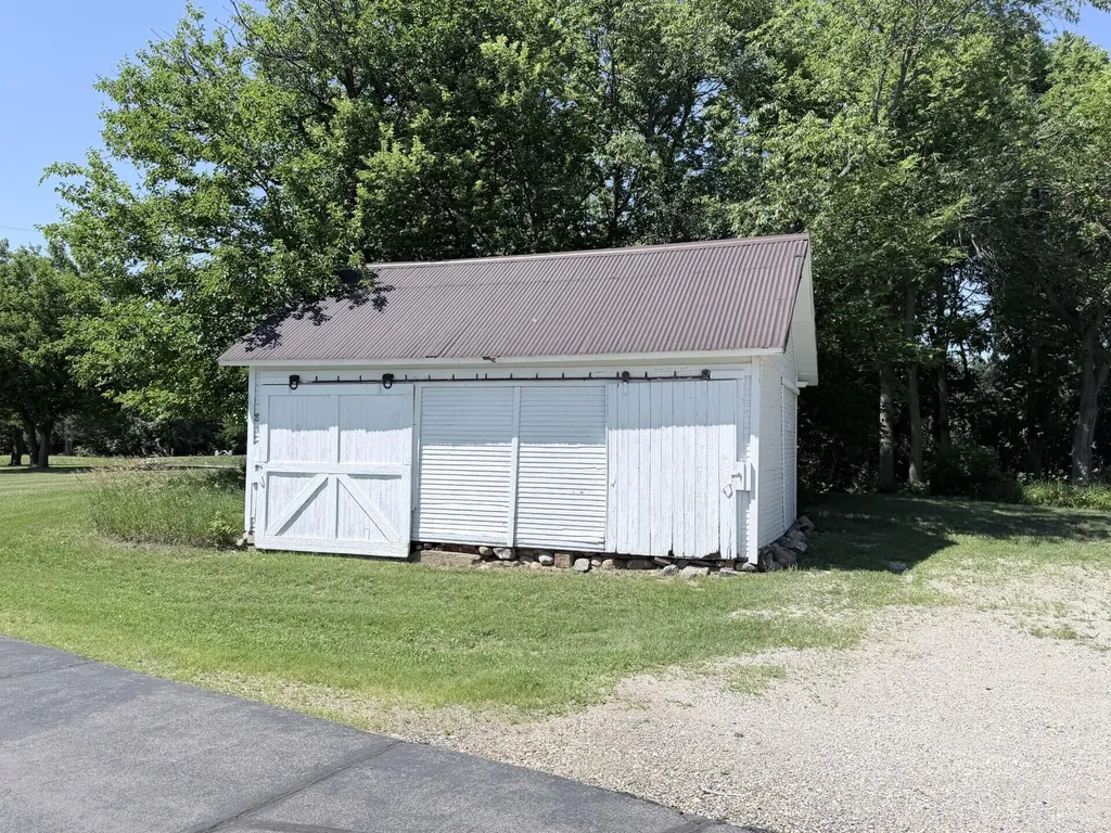4001 Hoyer Road Napoleon Township MI 49201
