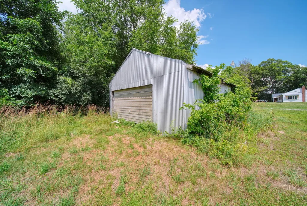 6655 Sears Road Spring Arbor Township MI 49246