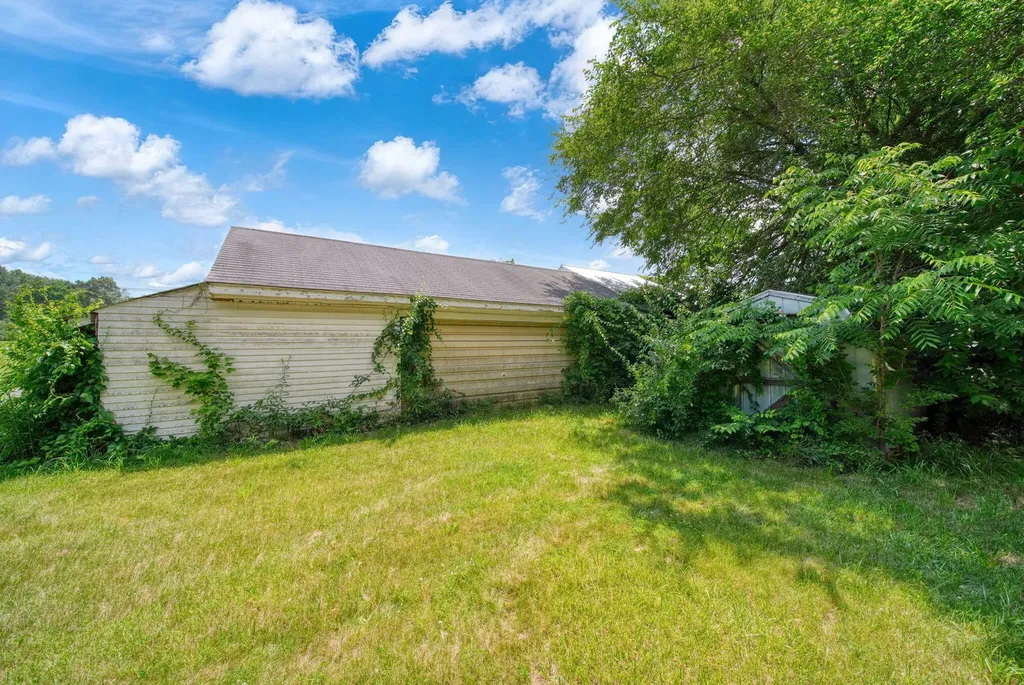 6655 Sears Road Spring Arbor Township MI 49246