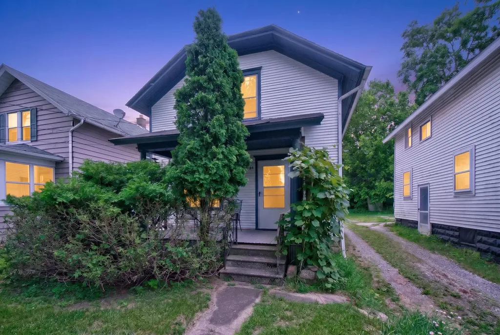 305 Watts Street Blackman Charter Township MI 49203