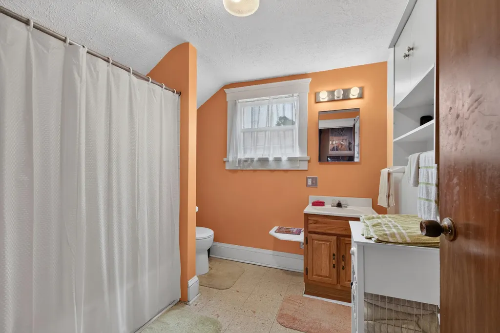 305 Watts Street Blackman Charter Township MI 49203