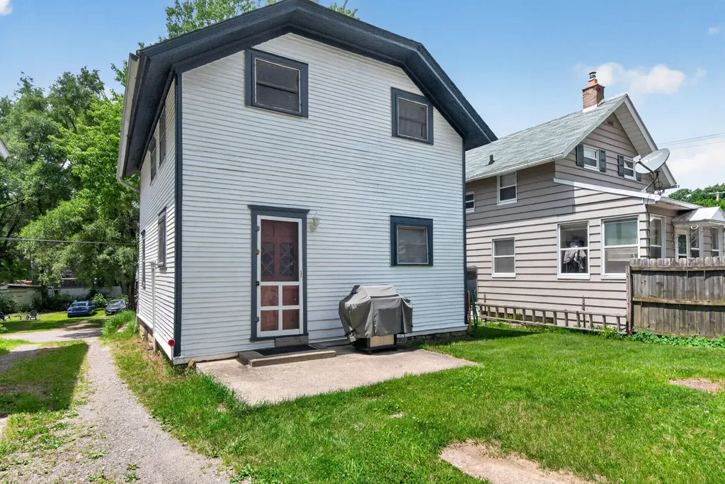 305 Watts Street Blackman Charter Township MI 49203