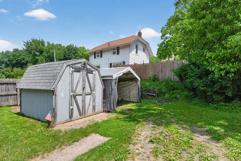 305 Watts Street Blackman Charter Township MI 49203