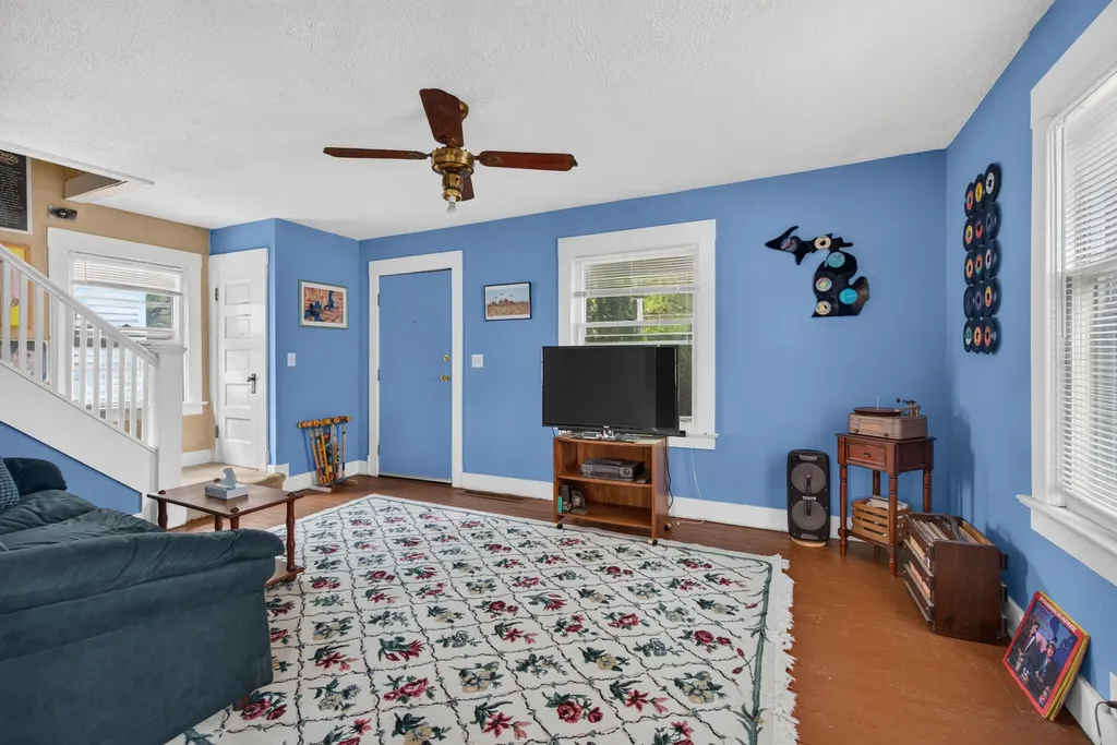 305 Watts Street Blackman Charter Township MI 49203
