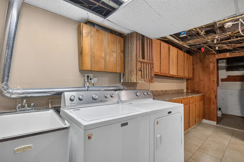 2052 Wildwood Lane Jackson City MI 49203