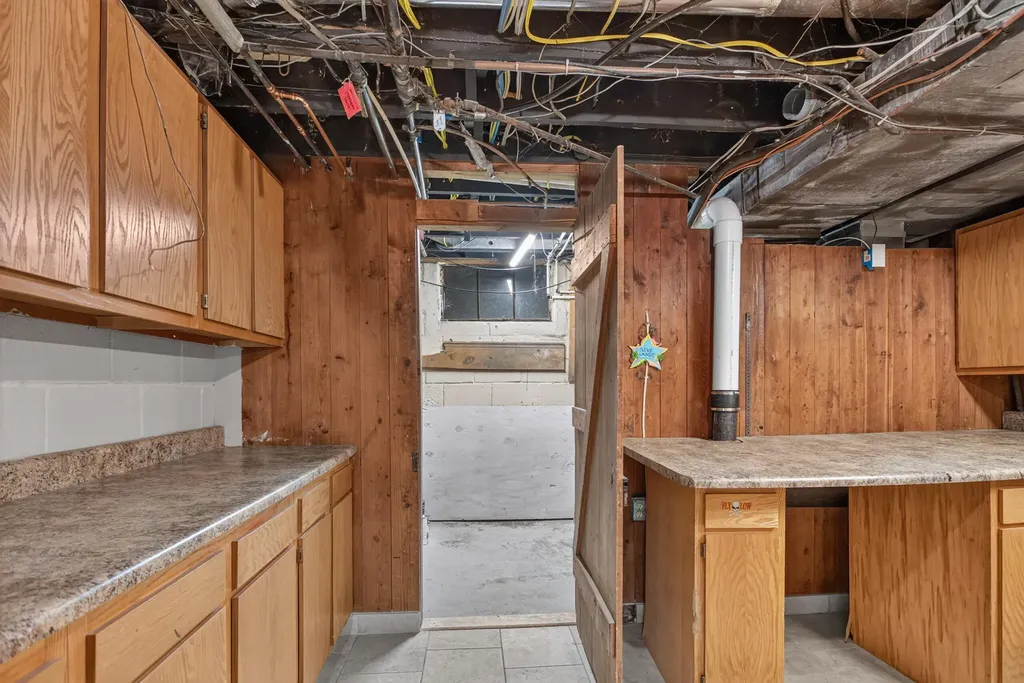 2052 Wildwood Lane Jackson City MI 49203