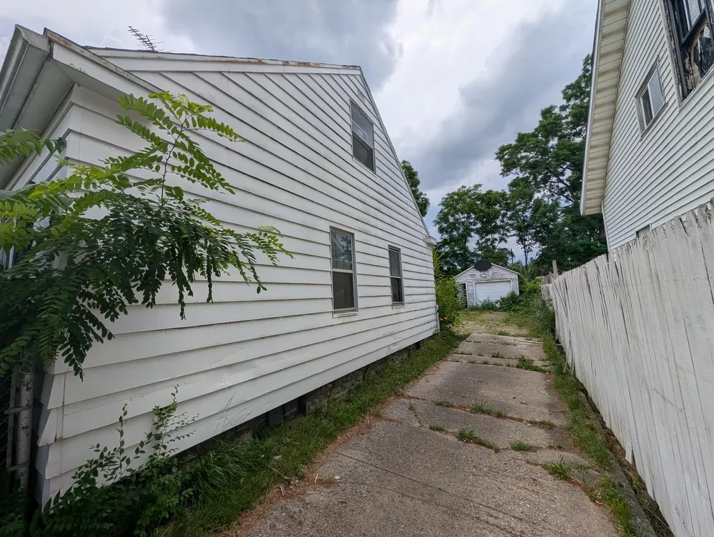 2506 Page Avenue Summit Township MI 49203