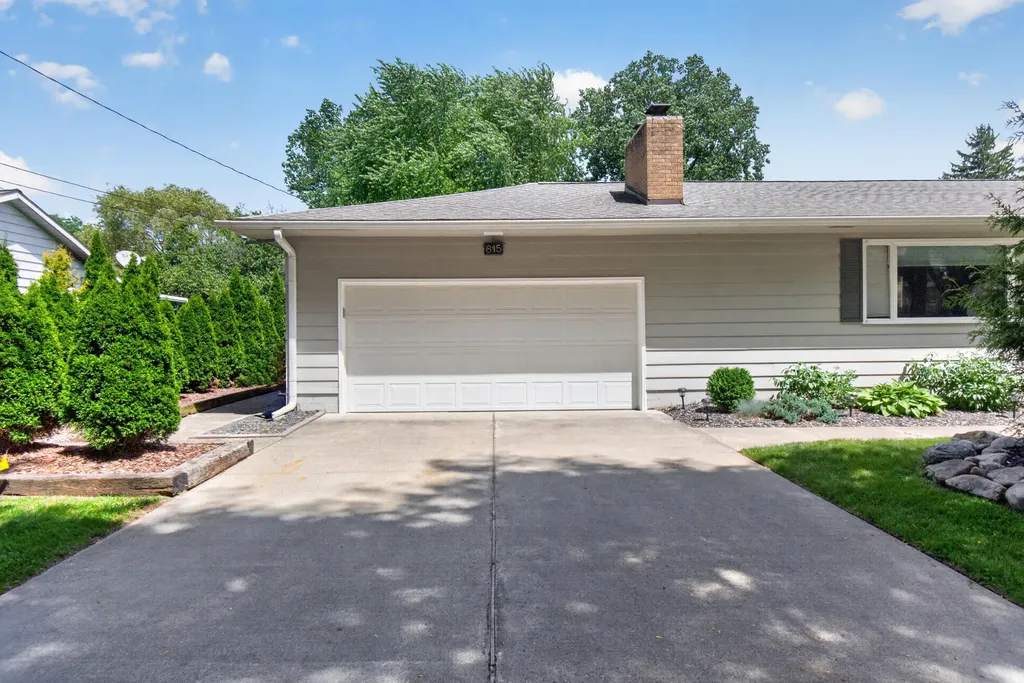 815 Kennedy Street Jackson City MI 49202