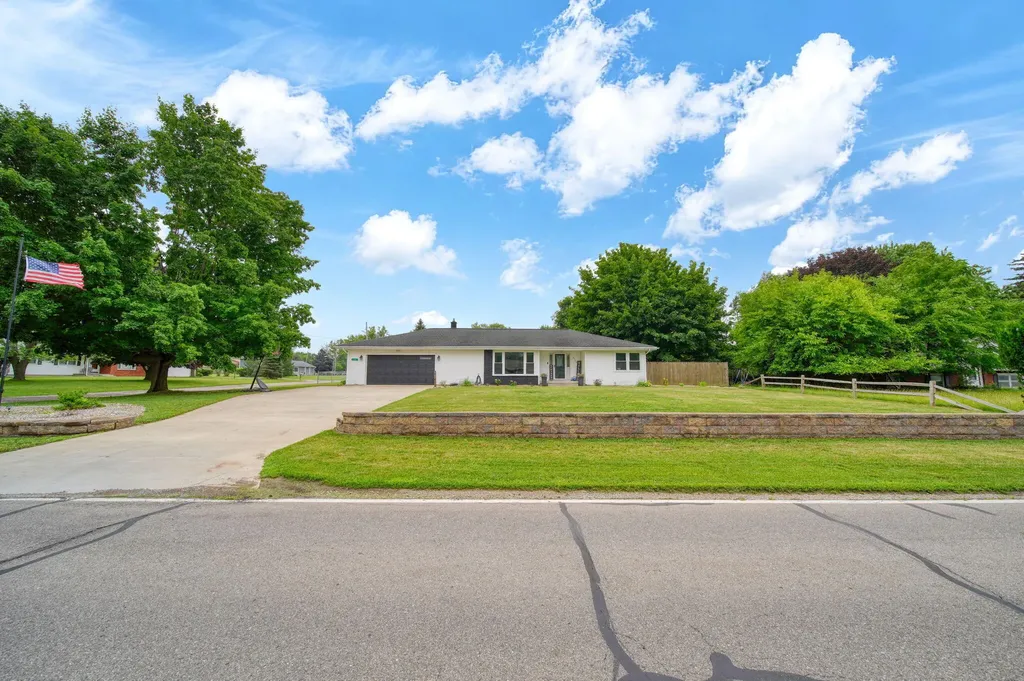 4123 Flansburg Road Leoni Township MI 49203