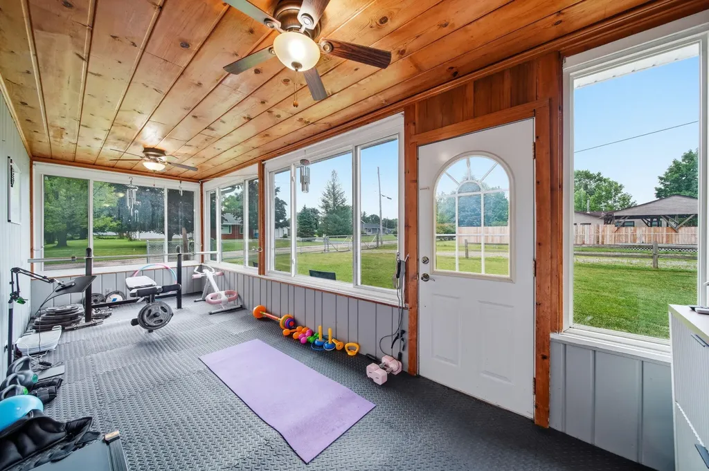 4123 Flansburg Road Leoni Township MI 49203