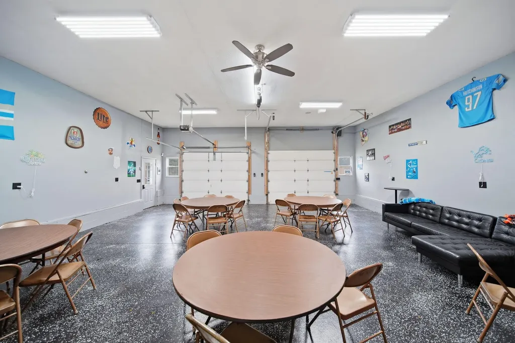4123 Flansburg Road Leoni Township MI 49203