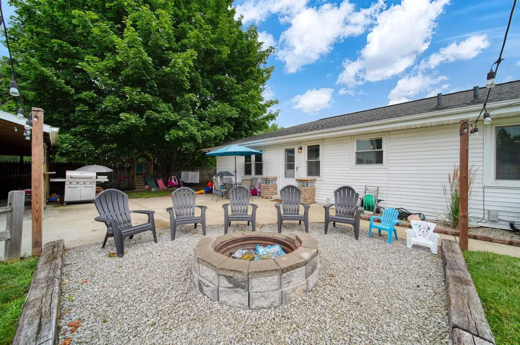 4123 Flansburg Road Leoni Township MI 49203