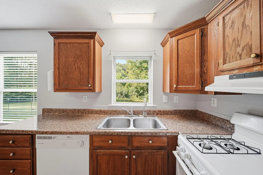 9130 Gordon Road Tompkins Township MI 49269