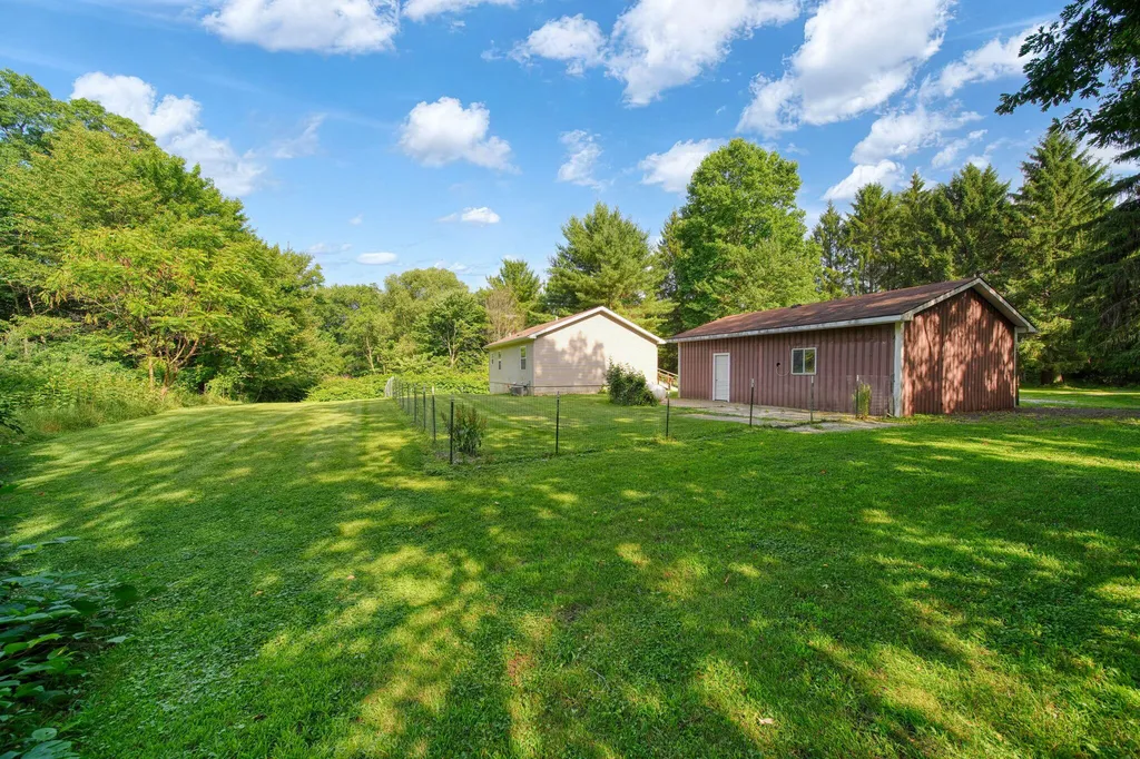 9130 Gordon Road Tompkins Township MI 49269