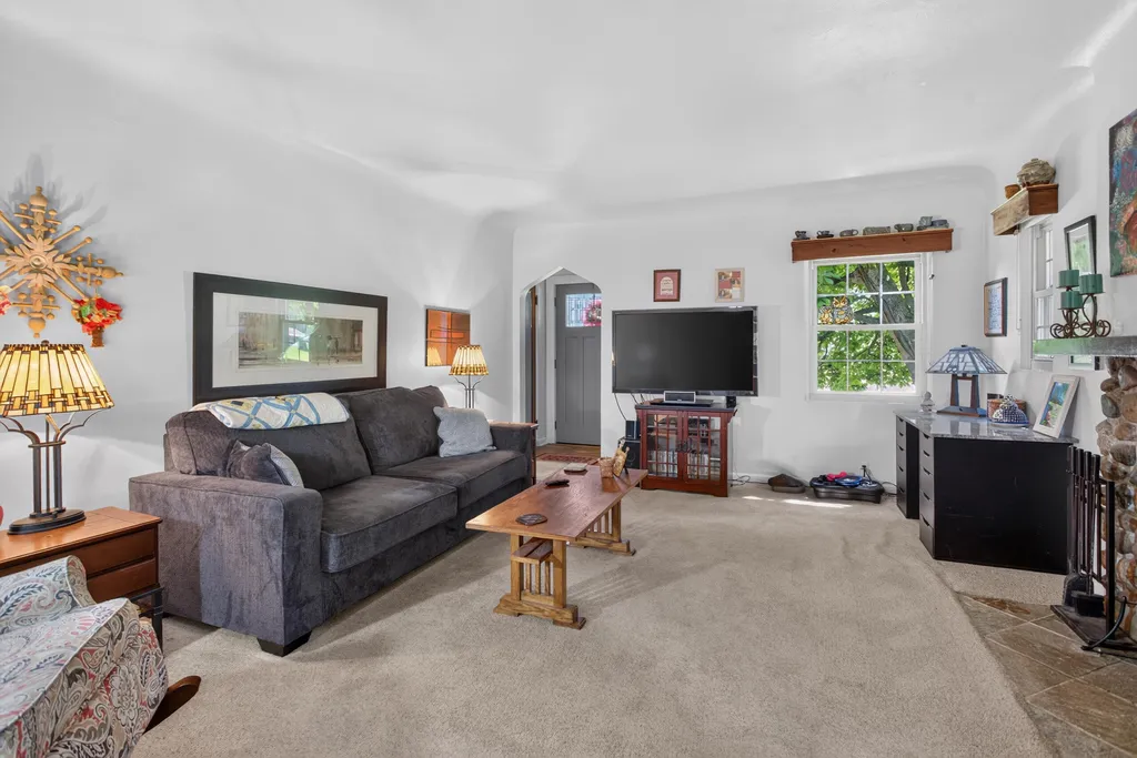1320 Warren Avenue Summit Township MI 49203