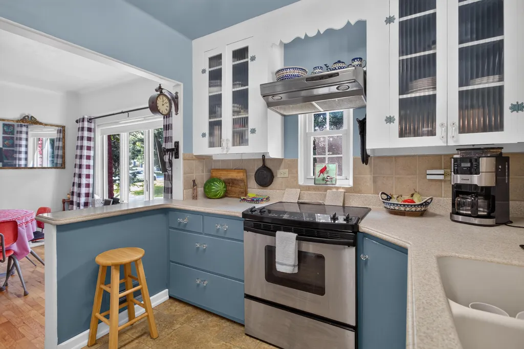 1320 Warren Avenue Summit Township MI 49203