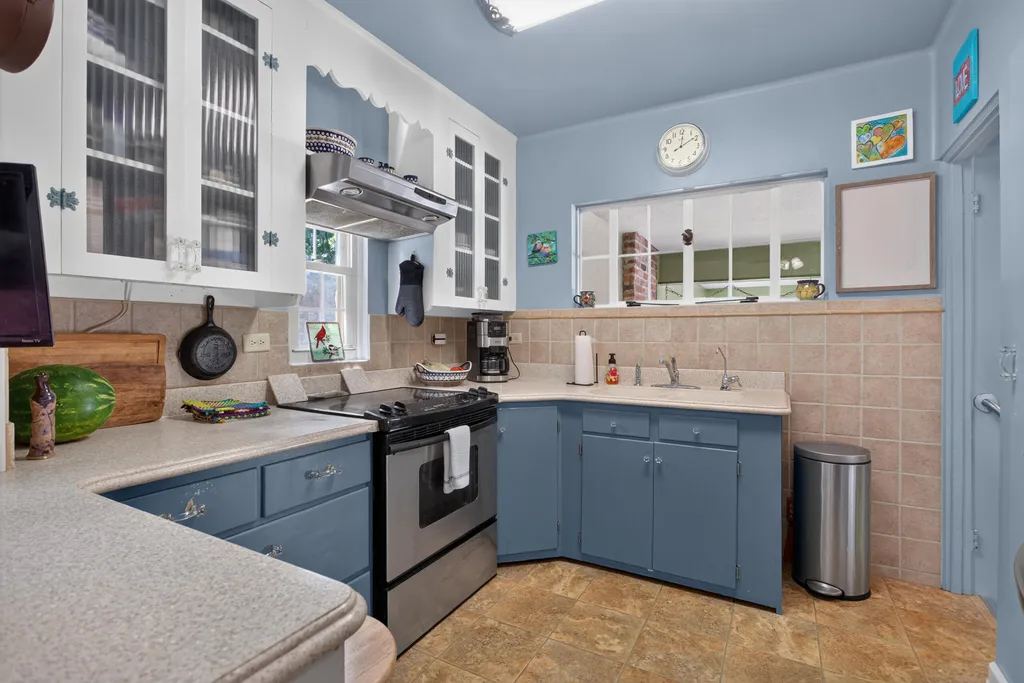 1320 Warren Avenue Summit Township MI 49203