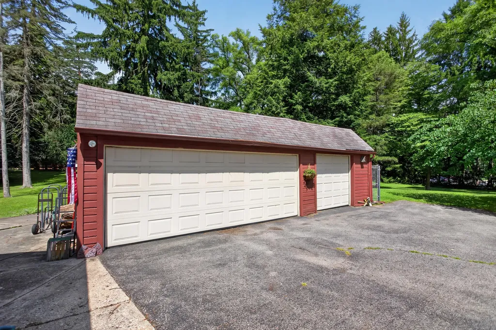 1320 Warren Avenue Summit Township MI 49203