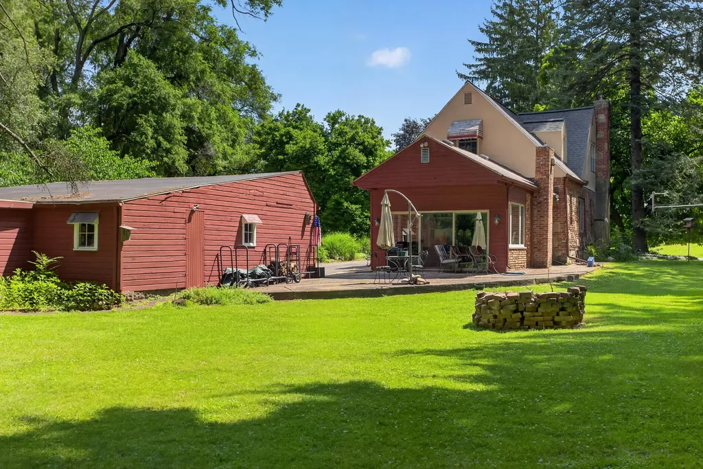 1320 Warren Avenue Summit Township MI 49203