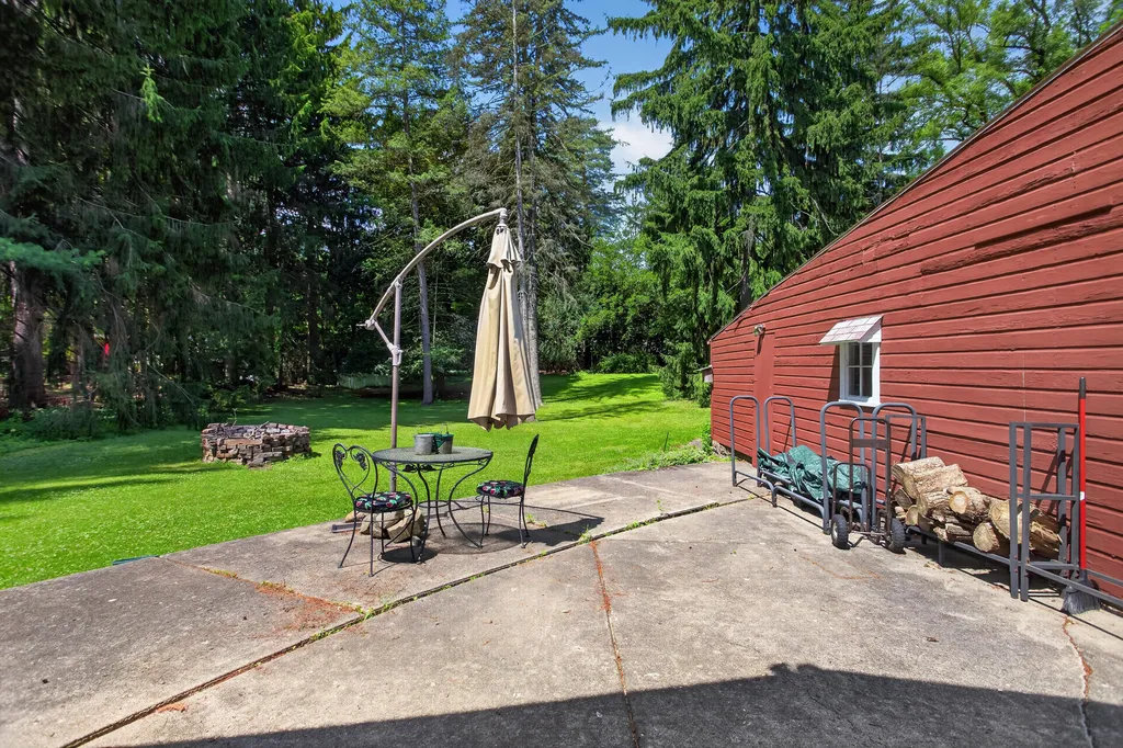1320 Warren Avenue Summit Township MI 49203