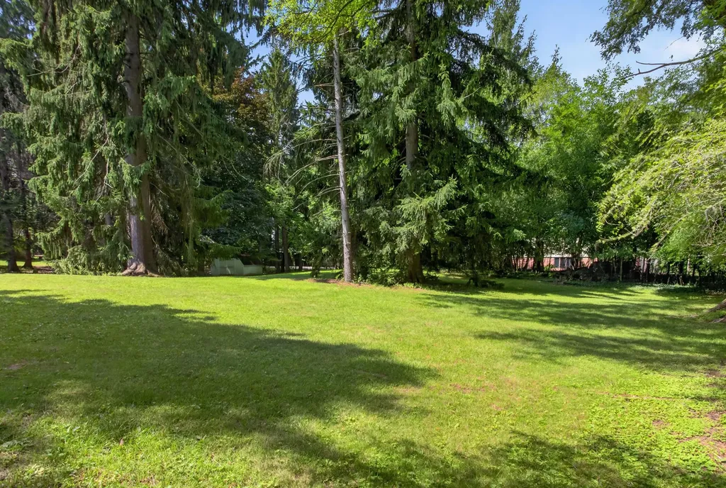 1320 Warren Avenue Summit Township MI 49203