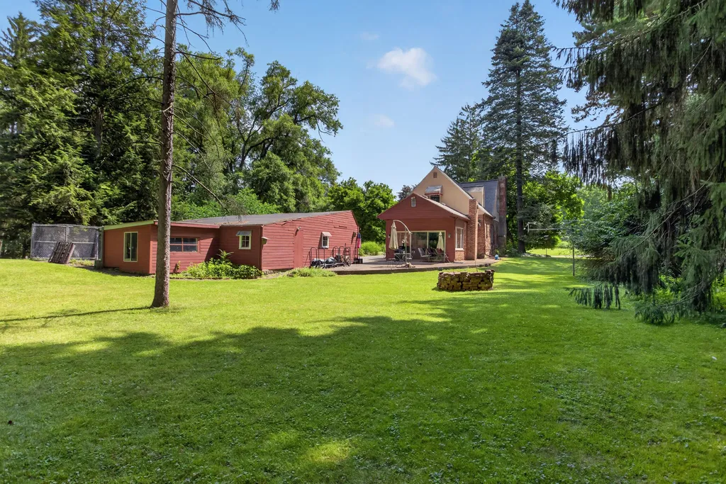 1320 Warren Avenue Summit Township MI 49203