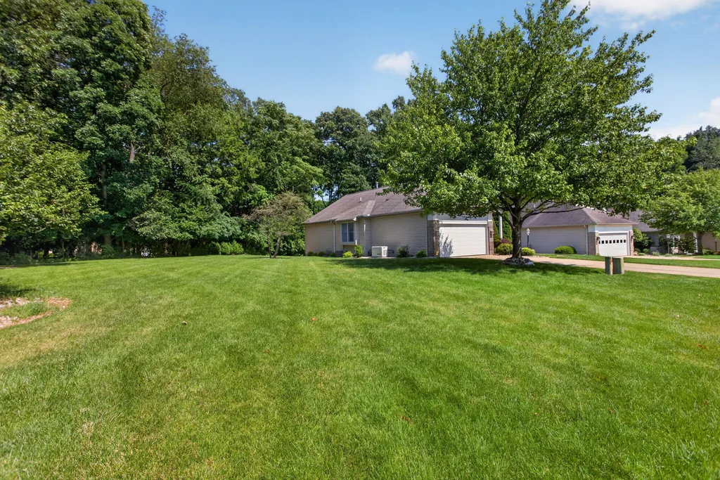 3025 S Wood Dale Drive Summit Township MI 49203