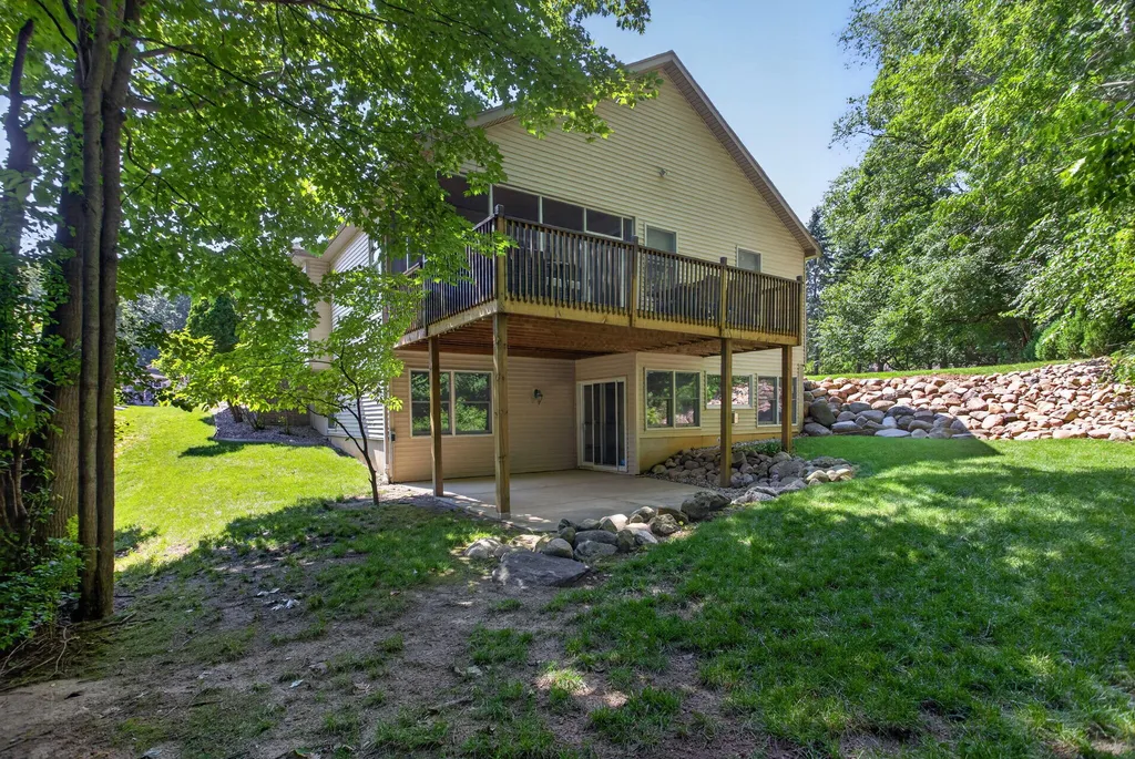 3025 S Wood Dale Drive Summit Township MI 49203