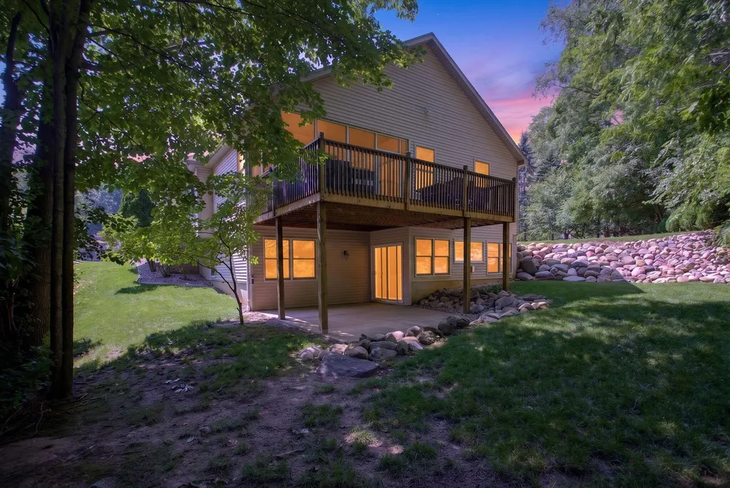 3025 S Wood Dale Drive Summit Township MI 49203