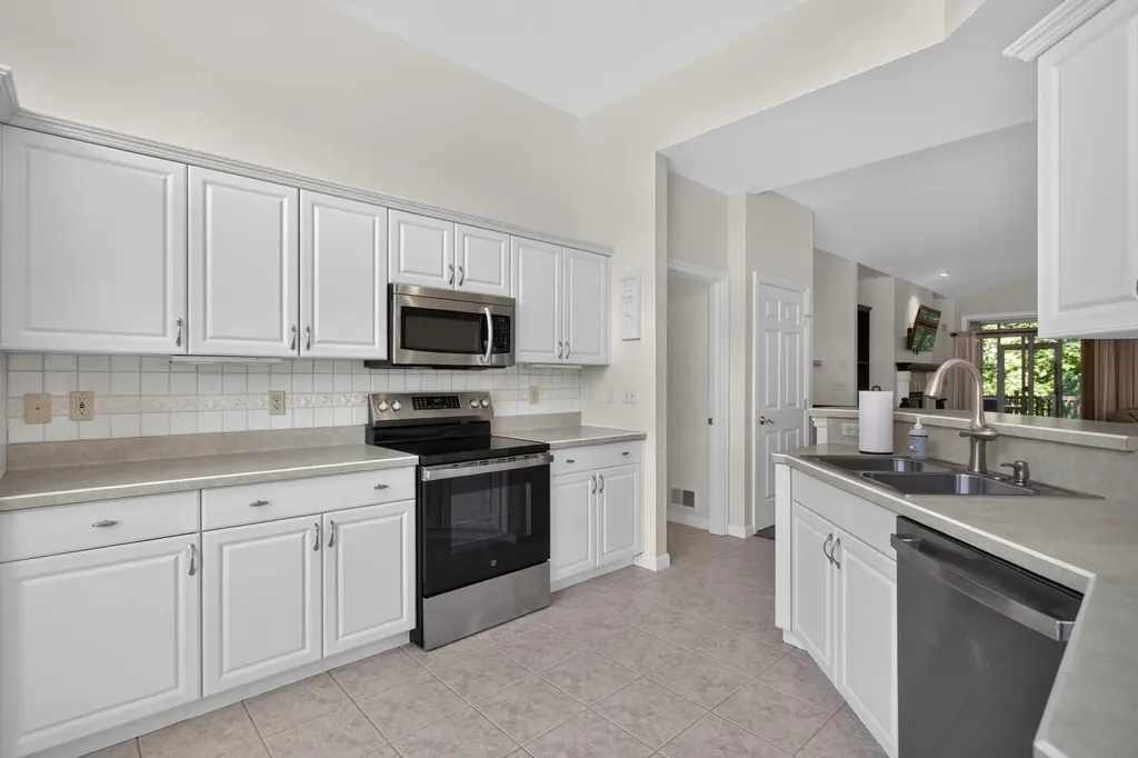3025 S Wood Dale Drive Summit Township MI 49203