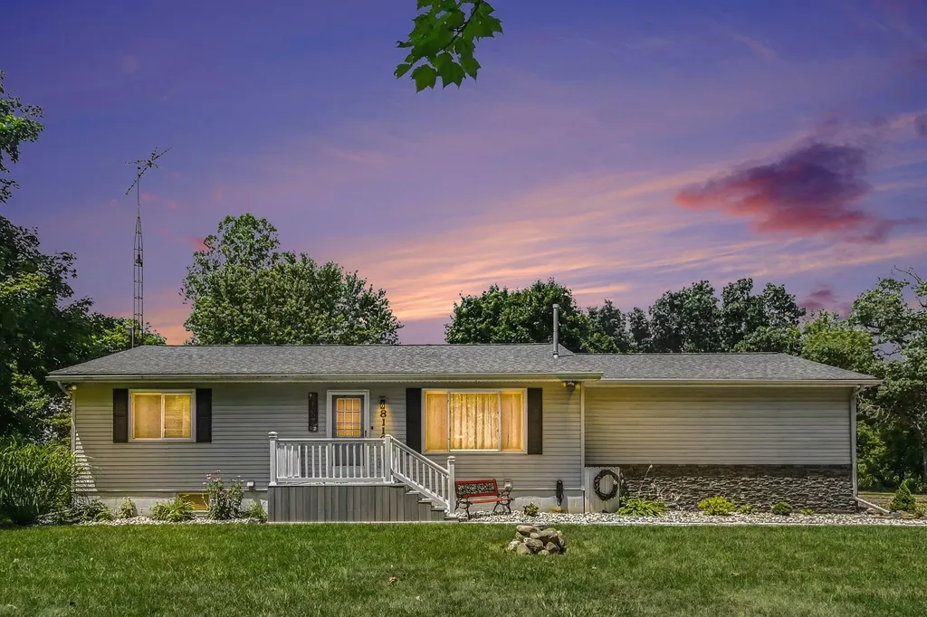 8116 Hyde Road Columbia Township MI 49234