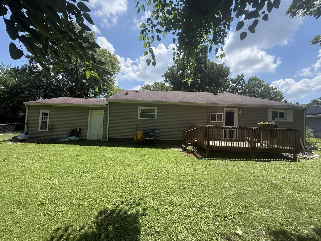 926 Bryant Avenue Jackson City MI 49202