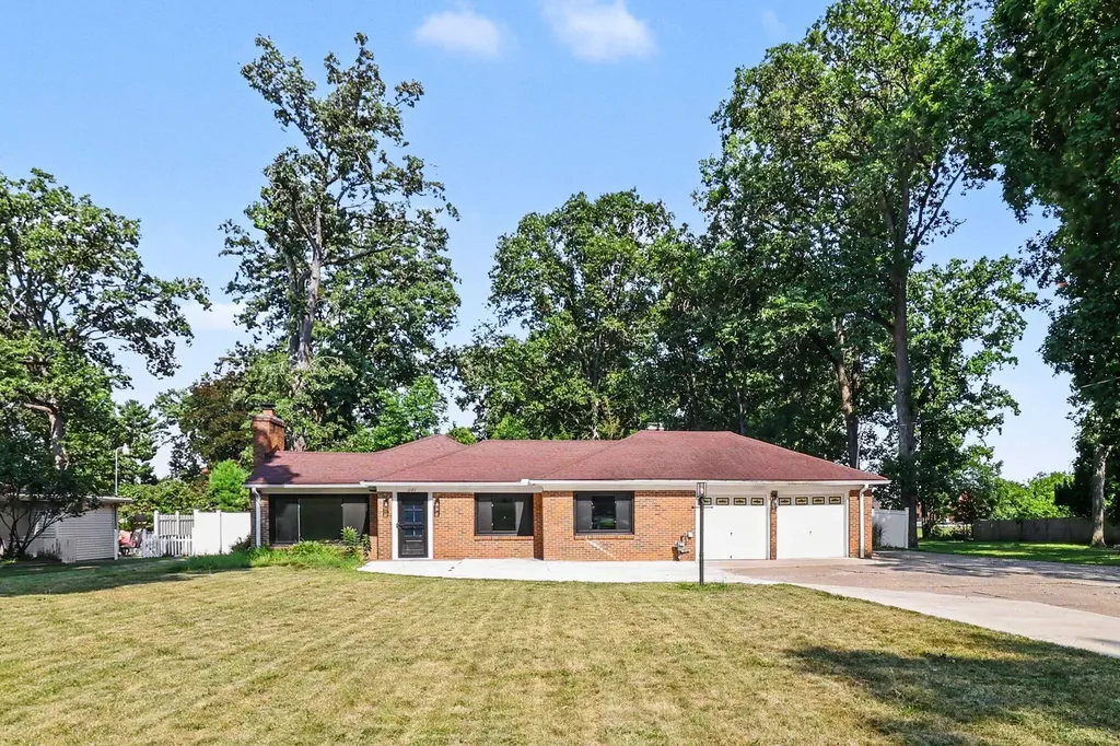 1127 S Brown Street Jackson City MI 49203