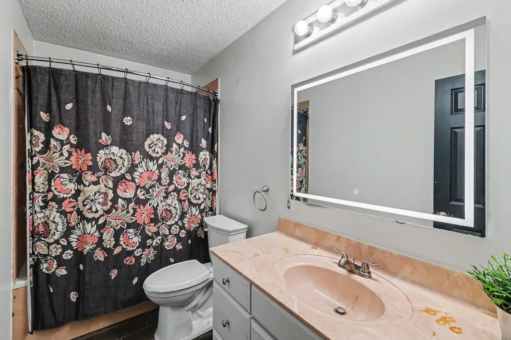 1127 S Brown Street Jackson City MI 49203