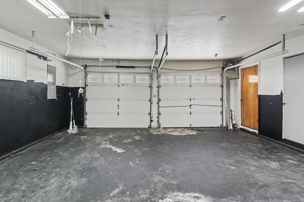 1127 S Brown Street Jackson City MI 49203