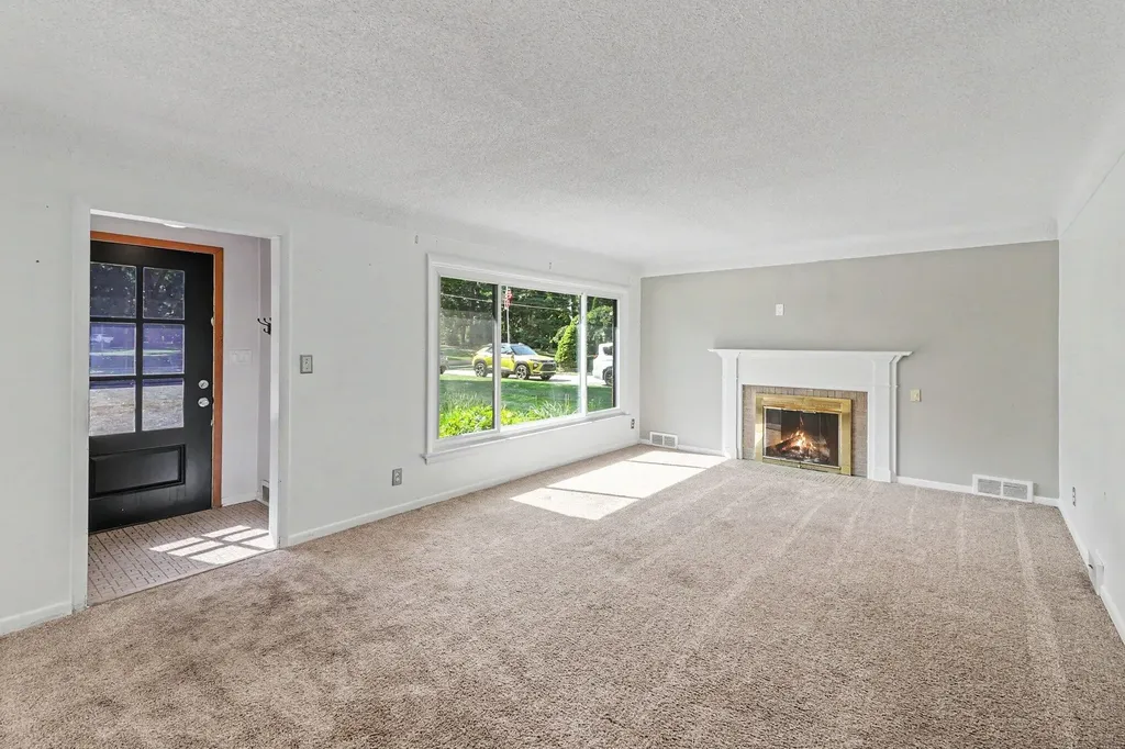 1127 S Brown Street Jackson City MI 49203