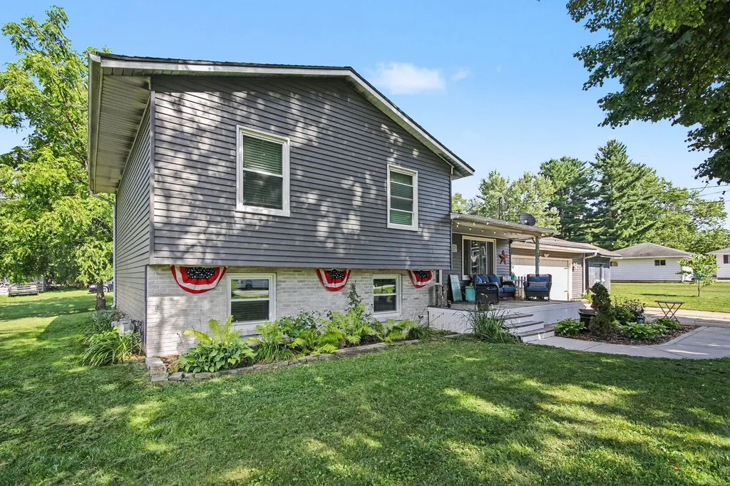 5105 Sharon Drive Summit Township MI 49203