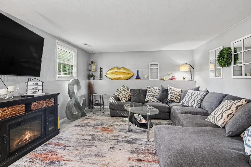 5105 Sharon Drive Summit Township MI 49203