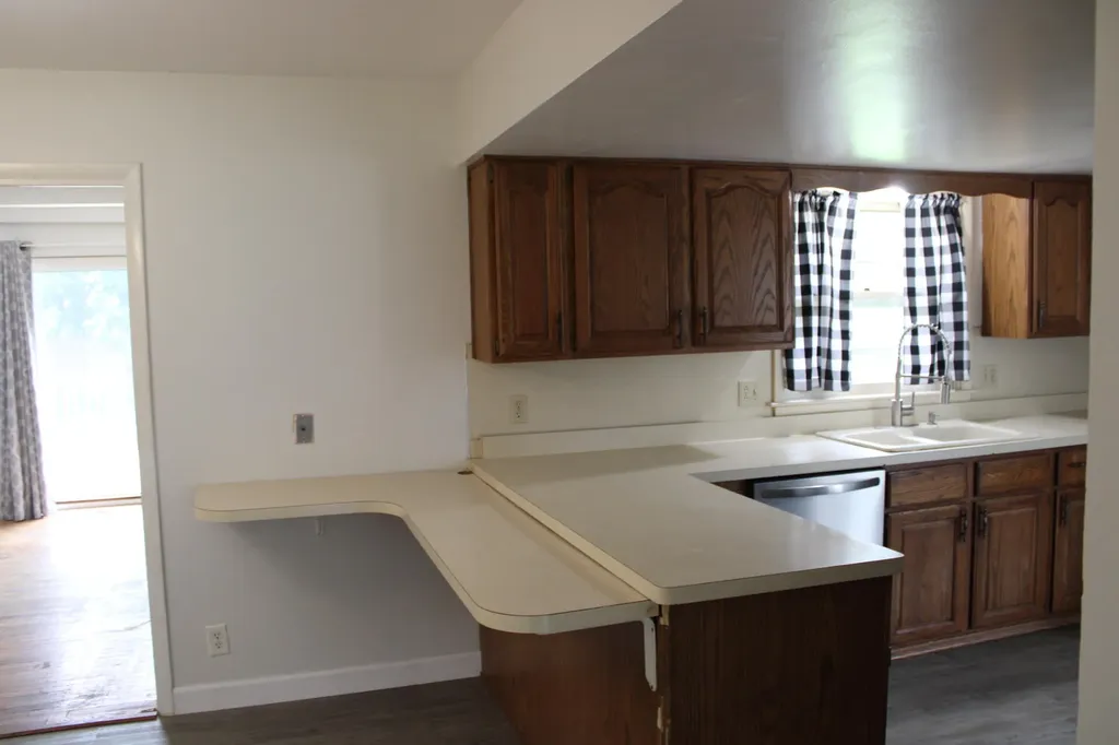3027 Tulsa Drive N Jackson City MI 49203
