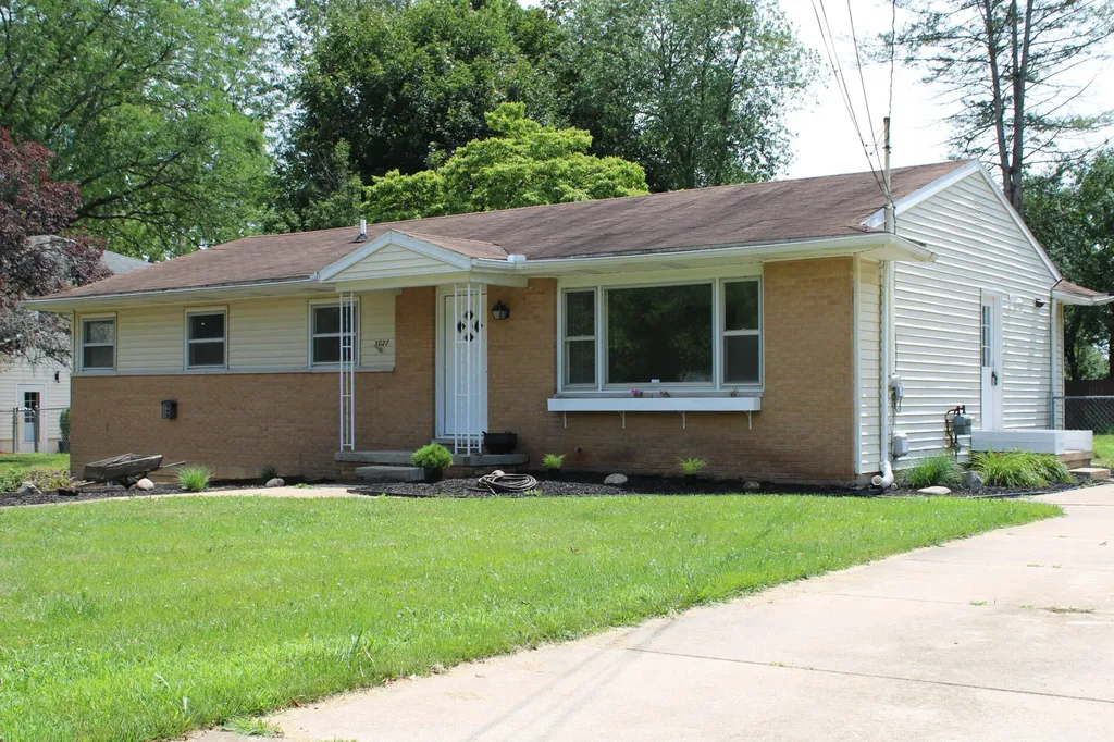 3027 Tulsa Drive N Jackson City MI 49203