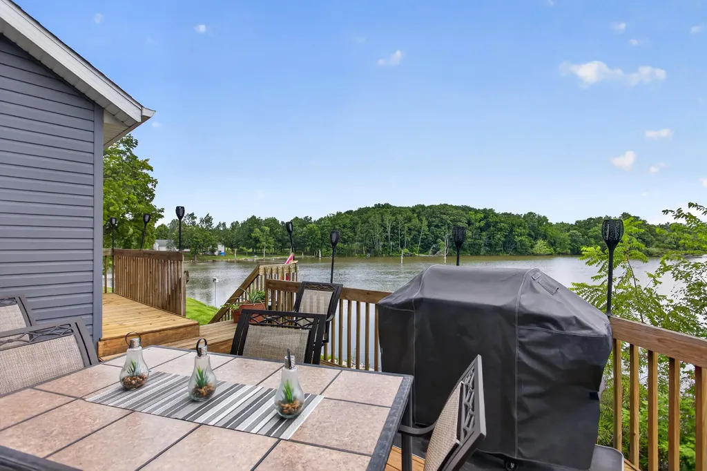 7070 Donegal Drive Cambridge Township MI 49265