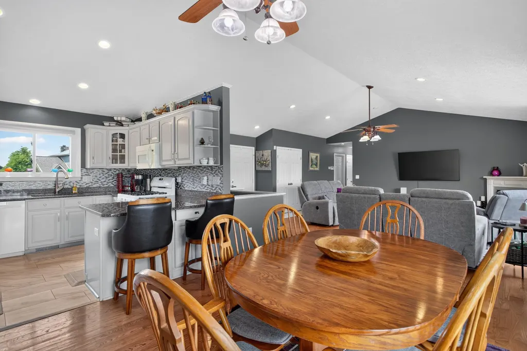 7070 Donegal Drive Cambridge Township MI 49265