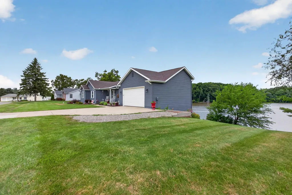 7070 Donegal Drive Cambridge Township MI 49265