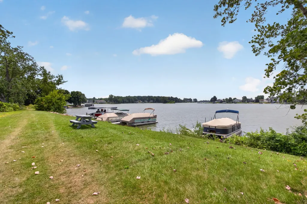 7070 Donegal Drive Cambridge Township MI 49265
