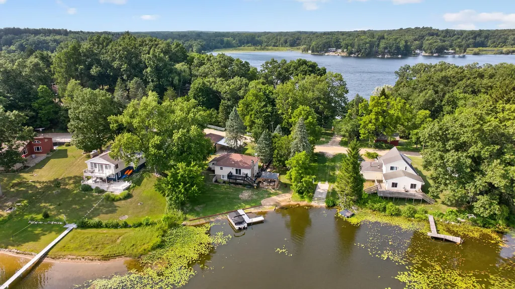 12459 Crystal Lake Drive S Somerset Township MI 49233