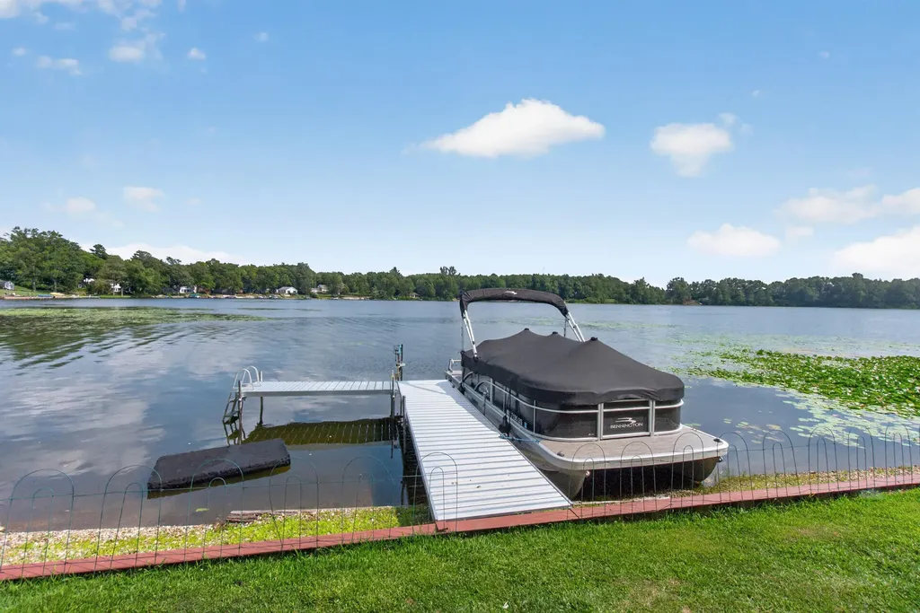 12459 Crystal Lake Drive S Somerset Township MI 49233