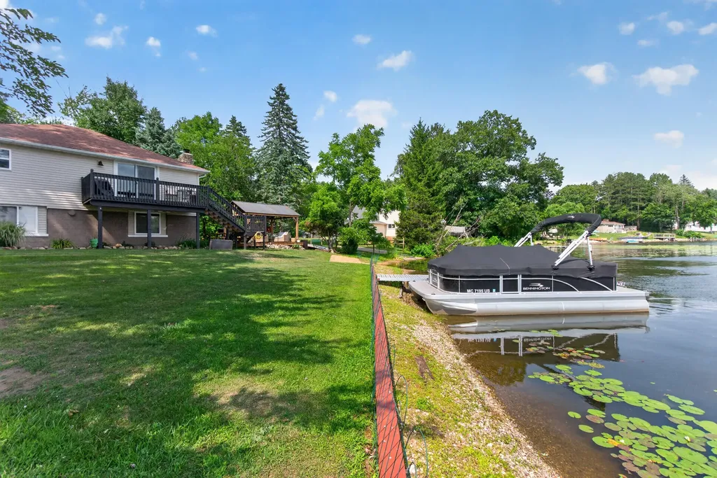 12459 Crystal Lake Drive S Somerset Township MI 49233