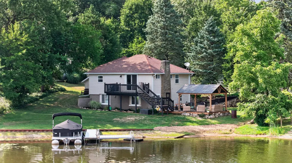 12459 Crystal Lake Drive S Somerset Township MI 49233