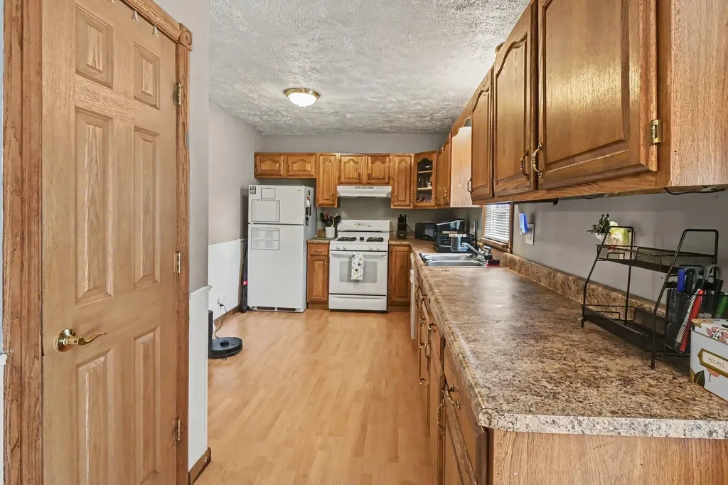 325 Burt Avenue Blackman Charter Township MI 49201