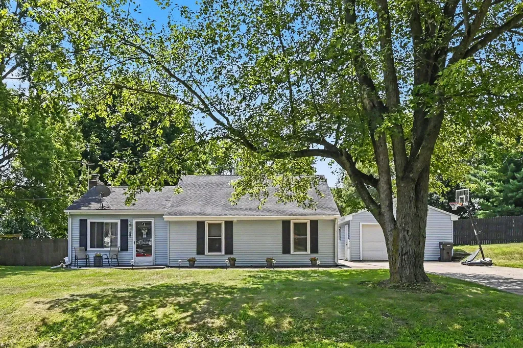 325 Burt Avenue Blackman Charter Township MI 49201